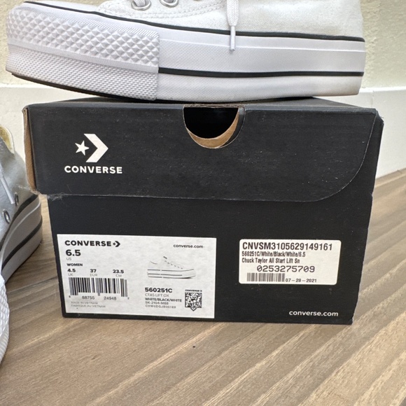 Converse Chuck Taylor All Start Lift! - Picture 3 of 8